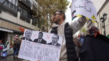Miles de personas claman en Madrid contra el giro de Sánchez en el Sáhara: “Es un gobierno traidor”