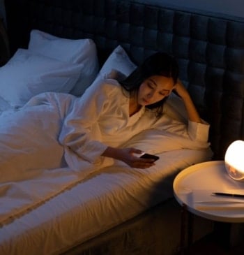 Los riesgos para la salud de consumir melatonina para combatir el insomnio