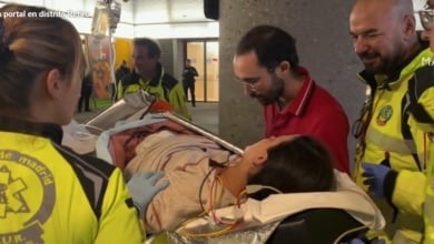 Una mujer da a luz en el portal de su casa en Retiro tras romper aguas cuando se dirigía al hospital