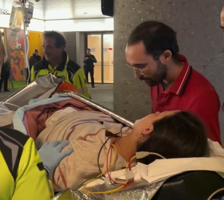 Una mujer da a luz en el portal de su casa en Retiro tras romper aguas cuando se dirigía al hospital