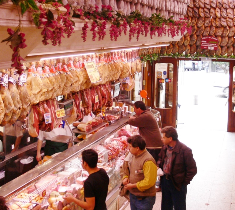 El Museo del Jamón quiere llevar sus bocatas "más allá de Madrid"