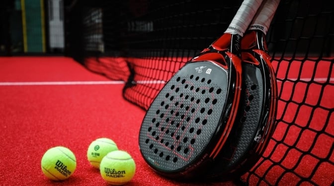 Esta es la ciudad que prohíbe el pádel por ser "una tortura china"