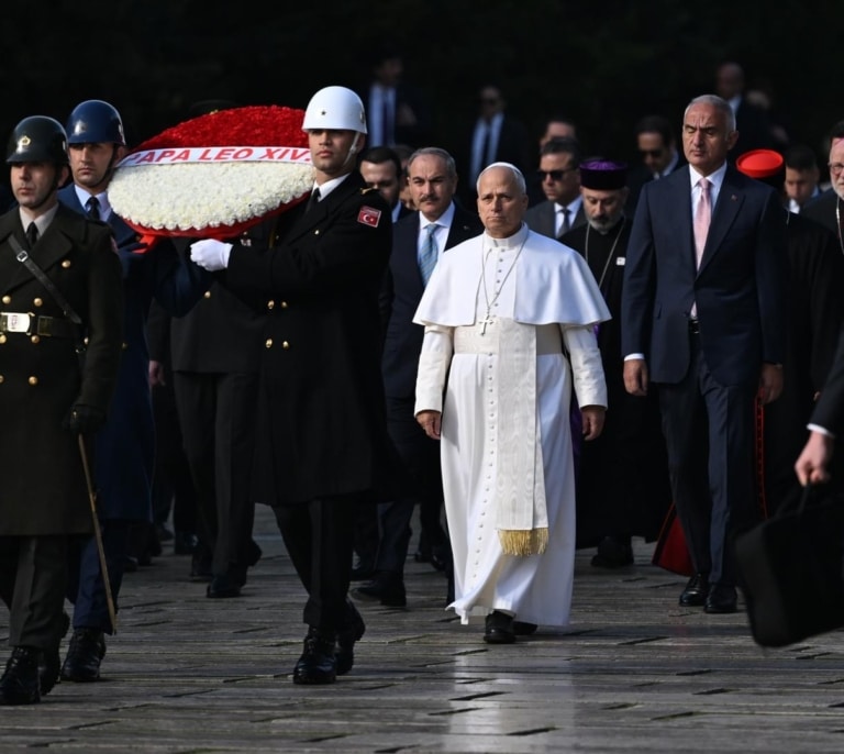 León XIV confirma en su primer viaje oficial que visitará España: "Podéis tener más que esperanza"