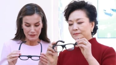 Peng Liyuan, "el ruiseñor de China" que se convirtió en la voz amable del régimen