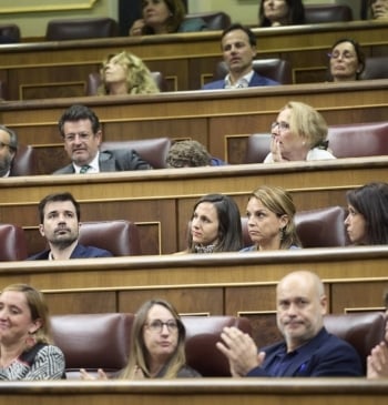 Las abstenciones de Podemos y Compromís dejan en manos de Junts la [...]