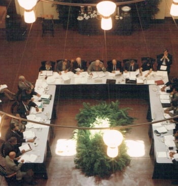 La ONU asegura que preside junto a EEUU las discretas negociaciones entre [...]