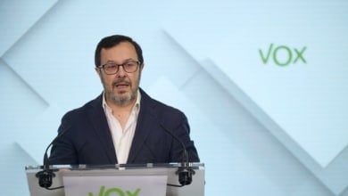 Vox se querella contra Sánchez