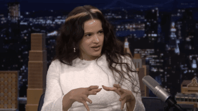 Rosalía va a divertirse con Jimmy Fallon: palmas, tacos y 'La perla' en 'The Tonight Show'