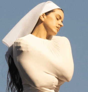 LUX: Rosalía ya se puede morir tranquila