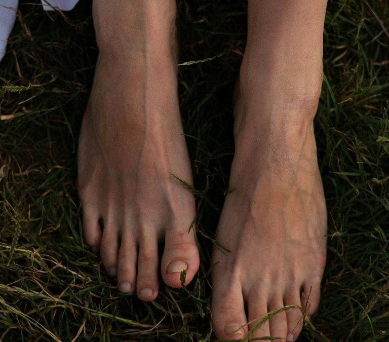 El error que muchos cometen y que pone en riesgo la salud de los pies