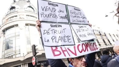 El Gobierno francés inicia la suspensión de Shein mientras la plataforma inaugura tienda física en París