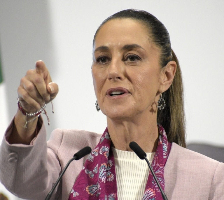 Sheinbaum va ahora a por Francia y reclamará unos códices mexicas a Macron