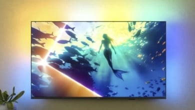 Esta es la smart TV 4K de Philips que transforma tu salón con luz envolvente, sonido de cine y diseño elegante