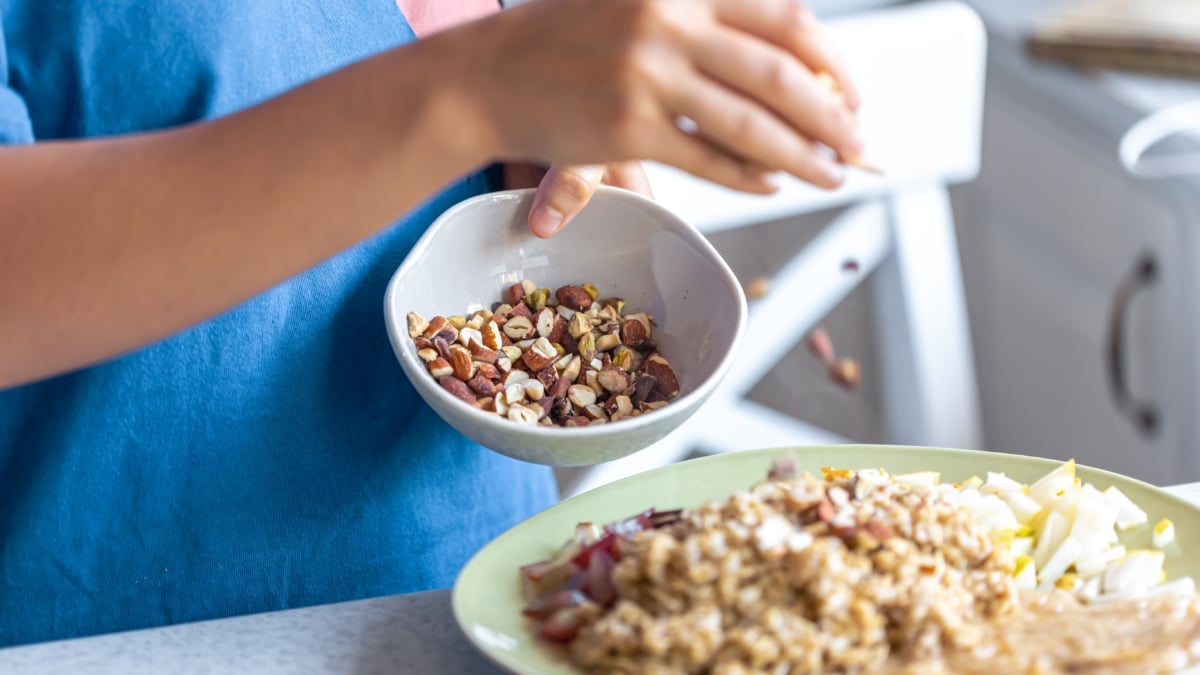 Por qué debes lavar los frutos secos antes de comerlos
