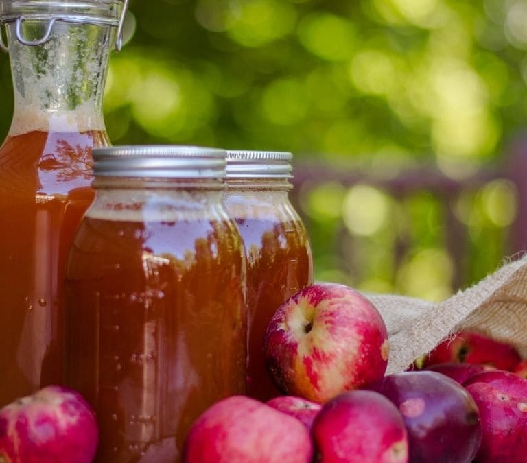 Estos son los beneficios del vinagre de manzana para el organismo