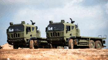 Los españoles que desarrollan los vehículos militares que se conducirán solos en el campo de batalla