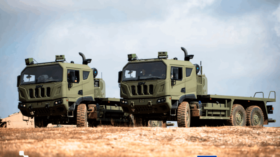 Los españoles que desarrollan los vehículos militares que se conducirán solos en el campo de batalla