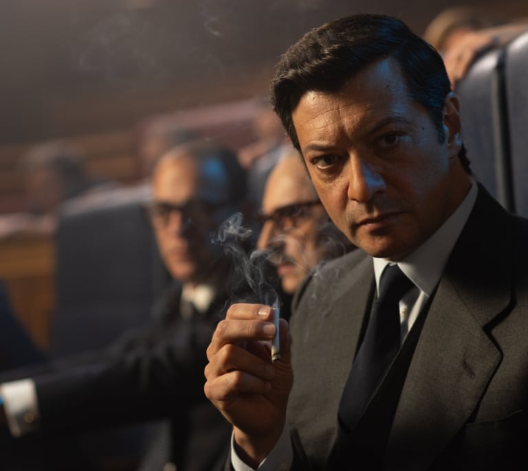 Ya he visto los 4 episodios de 'Anatomía de un instante' en Movistar Plus+, la miniserie sobre el 23F con Álvaro Morte como Adolfo Suárez