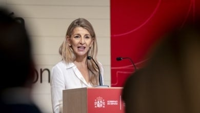 Díaz anuncia que mañana se aprobará el desarrollo reglamentario de los contratos formativos