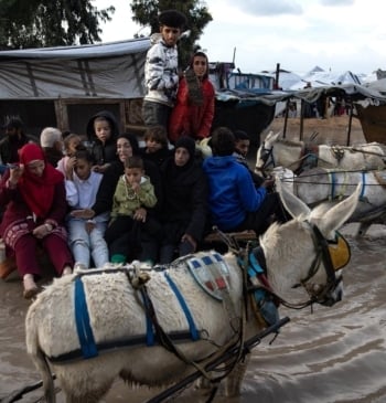 El limbo de Gaza: los obstáculos que torpedean la segunda fase del [...]