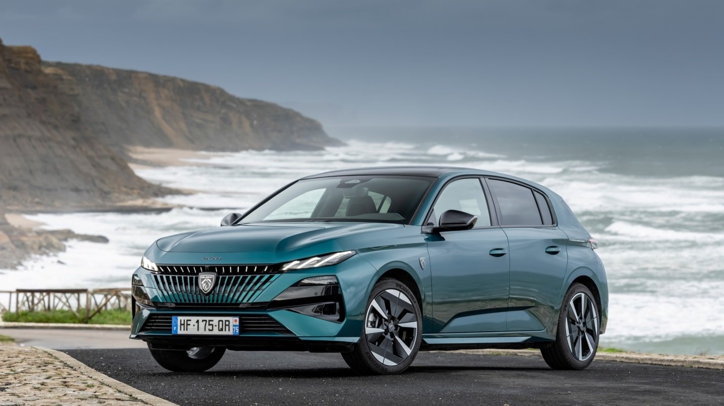 Peugeot 308: Con mirada más felina