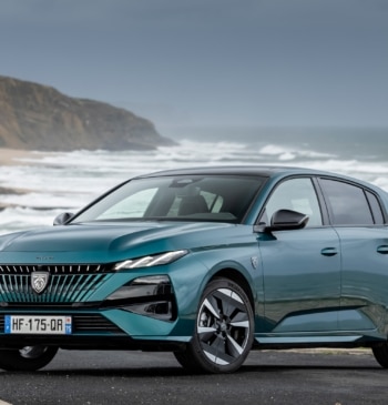 Peugeot 308: Con mirada más felina