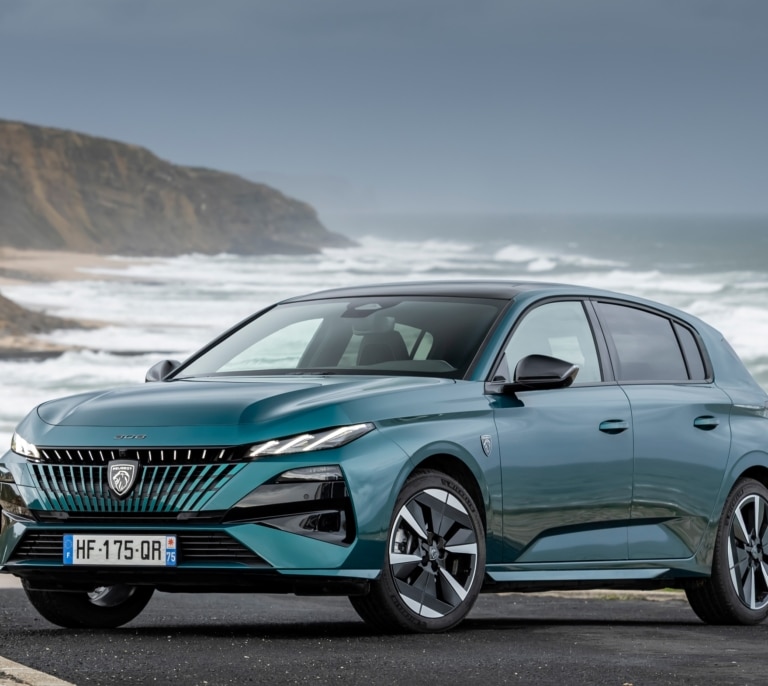 Peugeot 308: Con mirada más felina