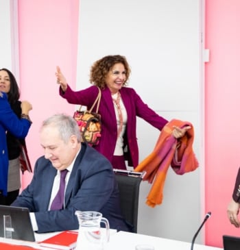 Ferraz asume la dimisión de Gallardo pero insiste en que el 21-D [...]