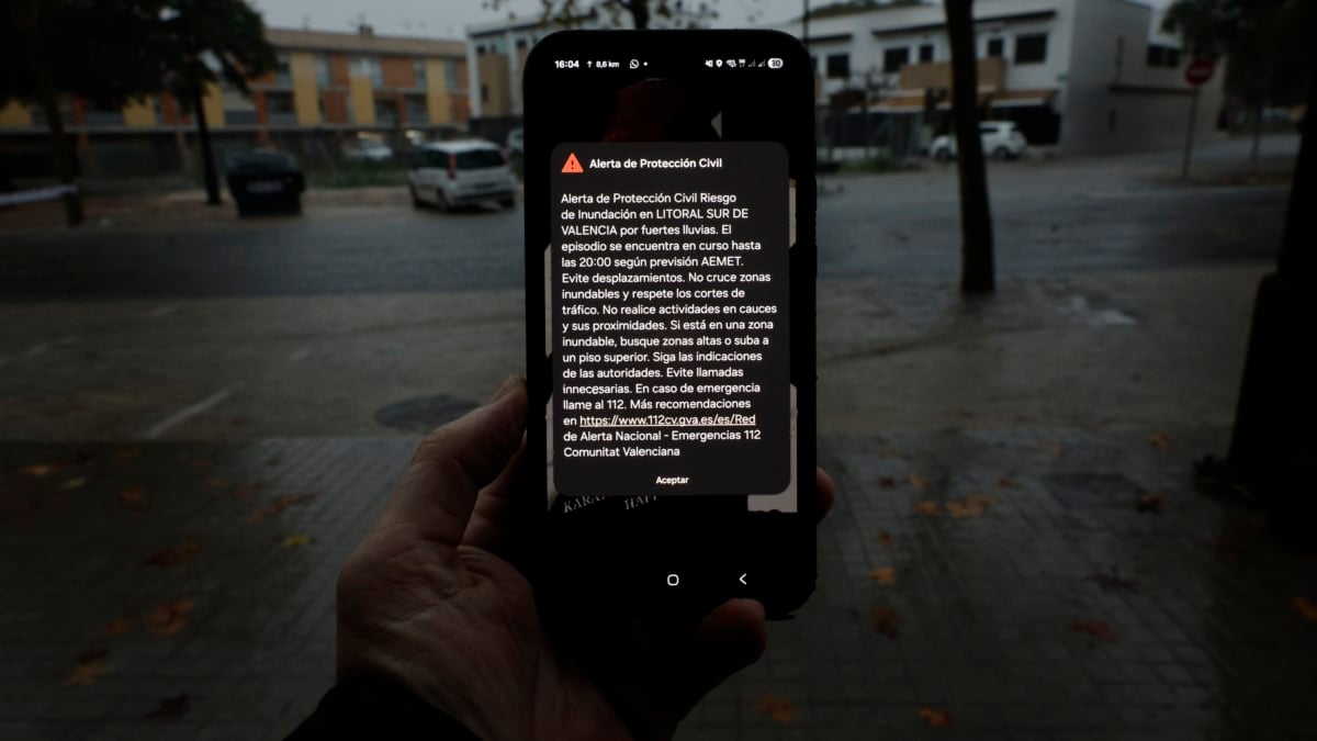 Las fuertes lluvias dejan acumulados de más de 230 litros en 12 horas en el sur de Valencia