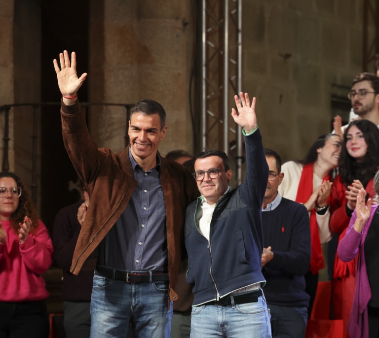 Sánchez defiende que a España "le renta" que siga en el poder por la gestión del Gobierno pese a los casos de corrupción y acoso