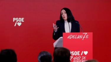 Ferraz impedirá a Salazar volver al PSOE por "falta muy grave", prestará ayuda a las denunciantes y abre expediente a Izquierdo