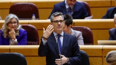 Bolaños reprende a Junts por sus ataques al Supremo y a la Monarquía