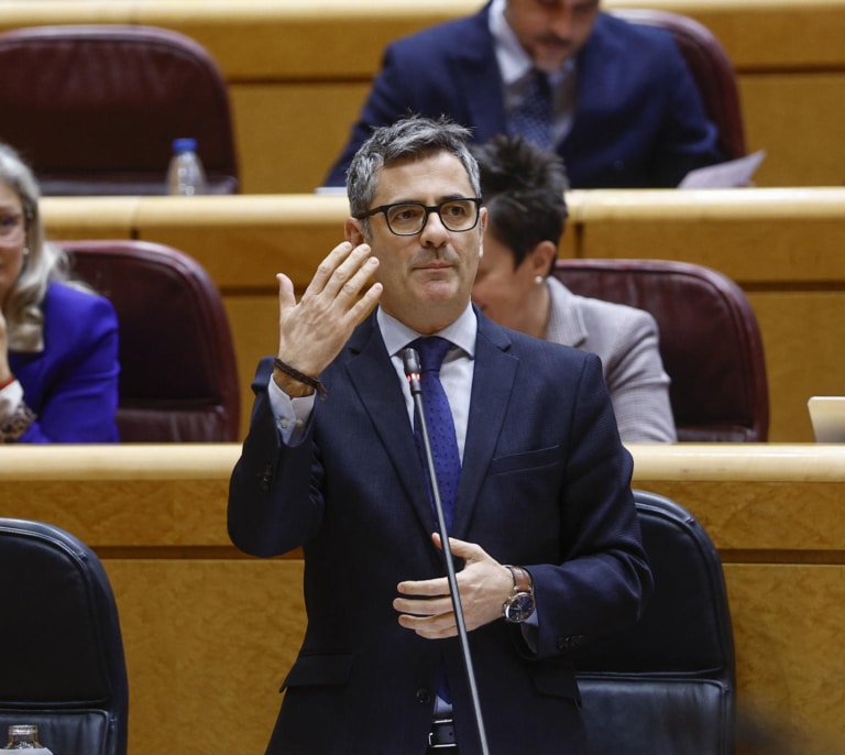 Bolaños reprende a Junts por sus ataques al Supremo y a la Monarquía