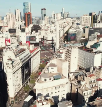 Por qué cada vez más personas arriendan y menos compran vivienda en [...]