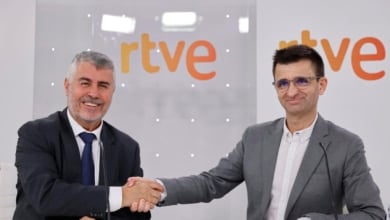 Una denuncia en la UE, sobre el "sesgo político" de RTVE, ensombrece la foto entre J.P. López y Miguel Ángel Oliver