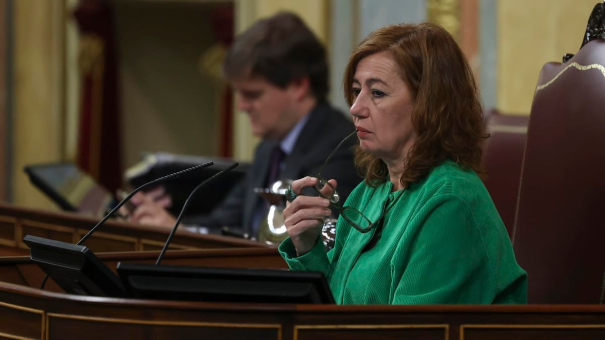 La presidenta del Congreso, Francina Armengol, en un pleno parlamentario este martes en el Congreso