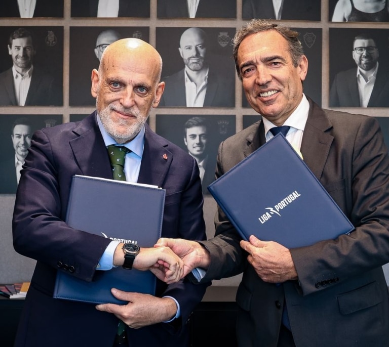 Tebas destaca el impacto económico positivo de la venta centralizada de derechos audiovisuales en la industria del fútbol