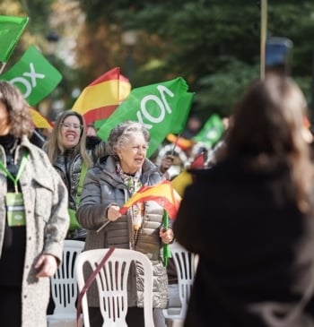 Dimite el jefe de redes de Vox tras conocerse una denuncia por [...]