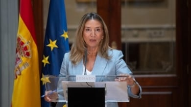 El PP cita a Paqui Muñoz, esposa de Santos Cerdán, a la comisión del caso Koldo en el Senado