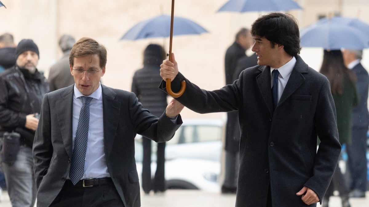 El alcalde de Madrid, José Luis Martínez Almeida, durante un desayuno informativo organizado por La Razón, a 2 de diciembre de 2025, en Madrid (España). Eduardo Parra / Europa Press 02/12/2025