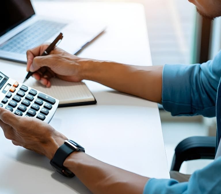 Las deducciones que pueden solicitar los autónomos aunque no coticen