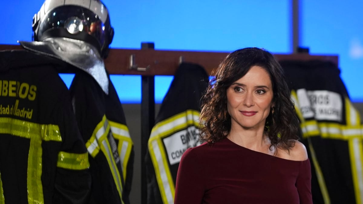 La presidenta de la Comunidad de Madrid, Isabel Díaz Ayuso, se dirige a los madrileños en su tradicional mensaje de fin de año.