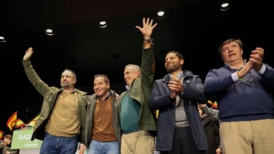 Marcar el paso al PP, la tendencia que Abascal quiere consolidar en Extremadura