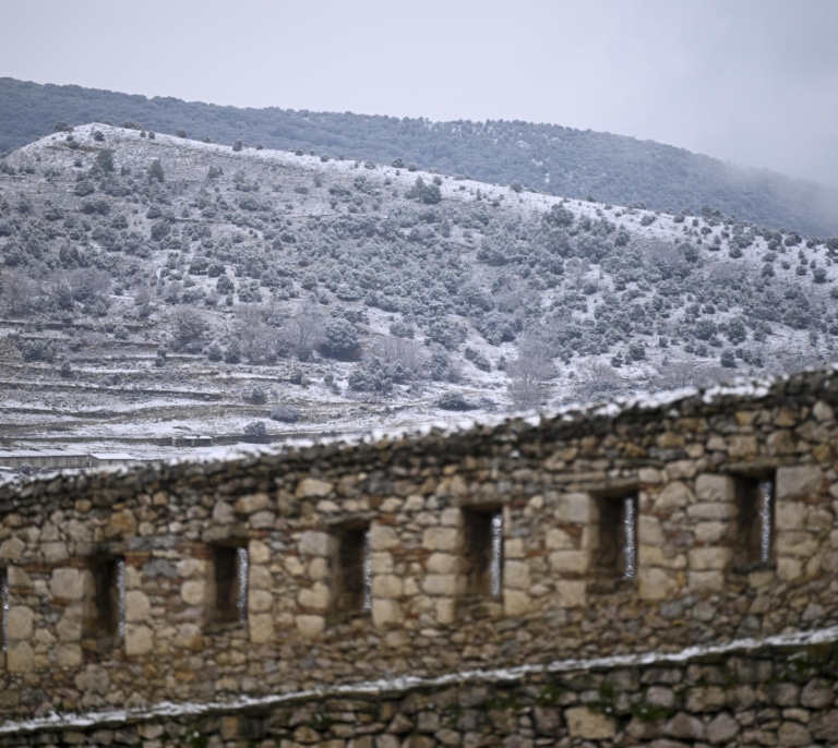 España se congela: la Aemet activa avisos por el frío intenso en seis comunidades