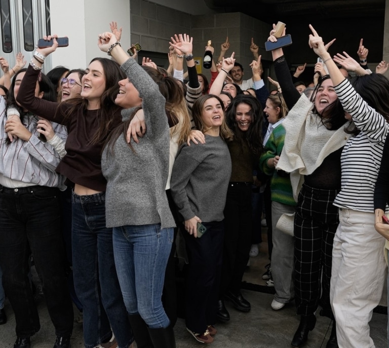 Bimba y Lola reparte el segundo premio: "Pensé que era una broma"
