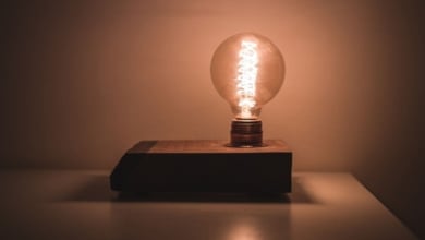 El truco definitivo para que las bombillas brillen mucho más