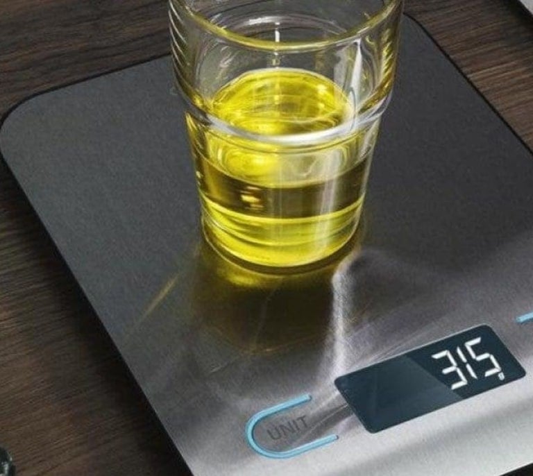 Prepara recetas perfectas con esta báscula de cocina Cecotec por menos de 10€