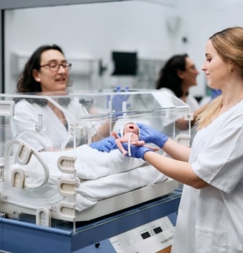 El CEU refuerza su expansión académica y sanitaria apostando por la investigación