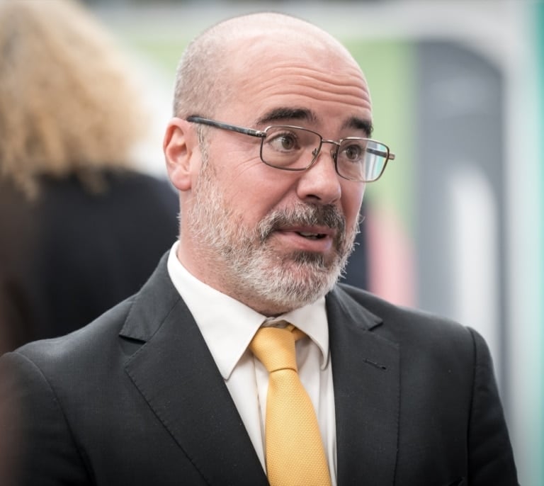 Un juez abre diligencias contra el delegado de Gobierno en Madrid por el dispositivo de La Vuelta