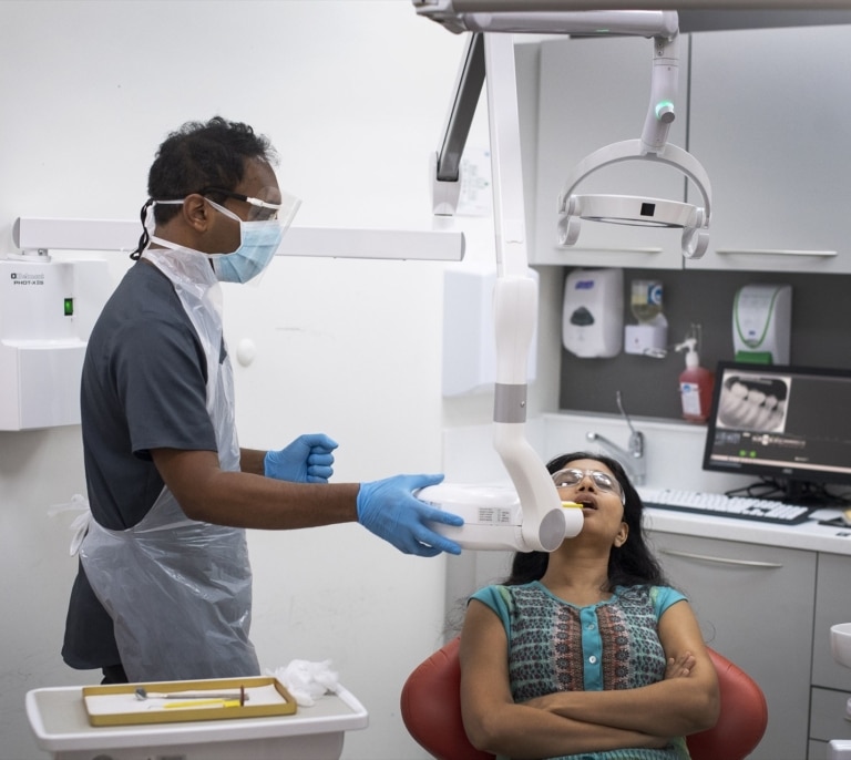 Detenido el anestesista de la clínica dental en la que falleció una niña en Alzira